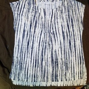 Liz Claiborne sleeveless shirt